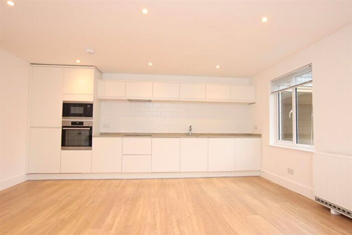 2 Bedroom Flat To Rent In Bedford Street, Bath, BA1