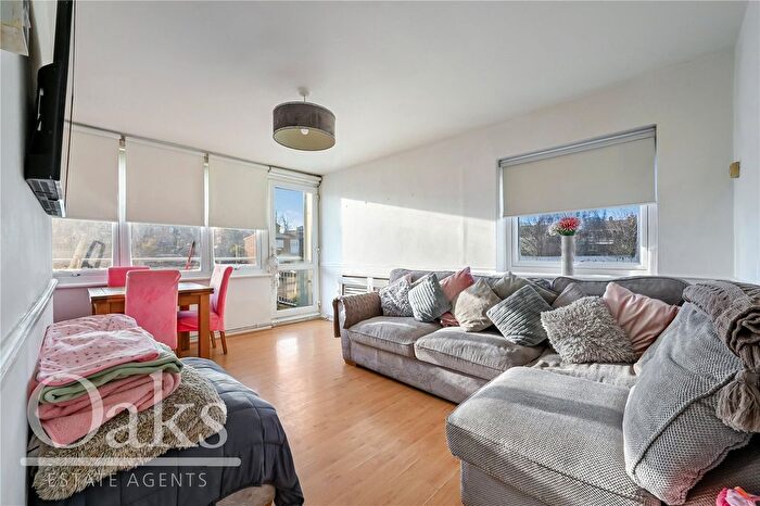 2 Bedroom Flat For Sale In Ewen Crescent, Tulse Hill, SW2