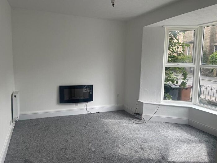 2 Bedroom Apartment To Rent In West Road, Buxton, SK17