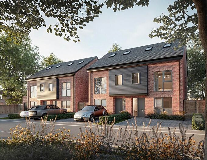 4 Bedroom Semi-Detached House For Sale In Albion Hall Place, Kearsley, Bolton, BL4