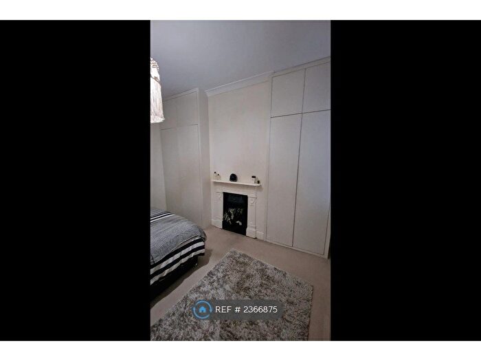 1 Bedroom Flat To Rent In Elmhurst Mansions, London, SW4