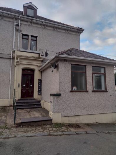 1 Bedroom Flat To Rent In Pant Yr Afon, Penmaenmawr, LL34