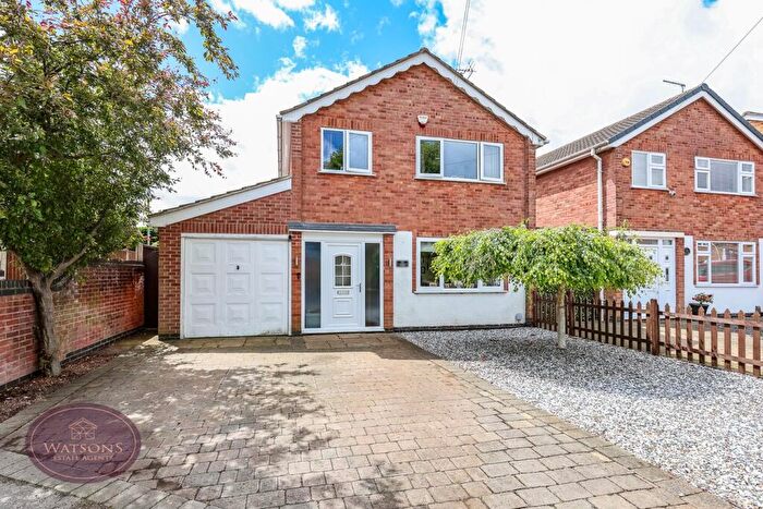 3 Bedroom Detached House For Sale In Tavistock Close, Hucknall, Nottingham, NG15
