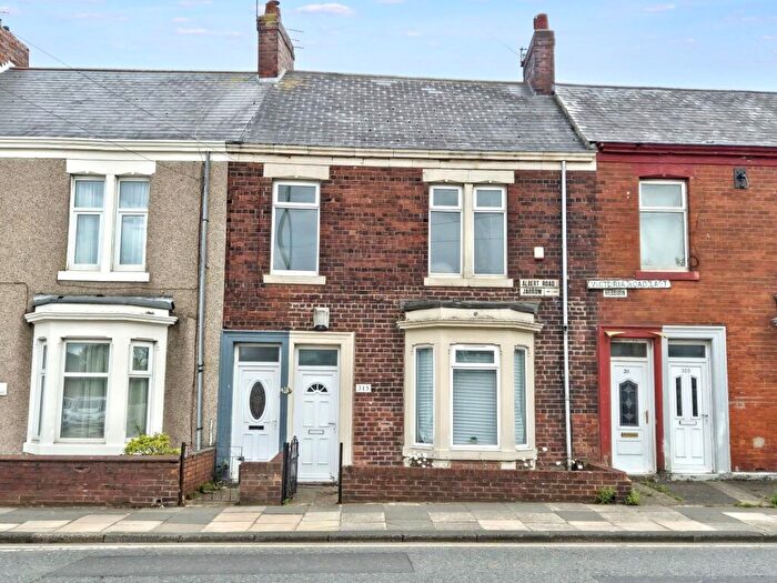 2 Bedroom Flat To Rent In Albert Road, ., Jarrow, Tyne And Wear, NE32