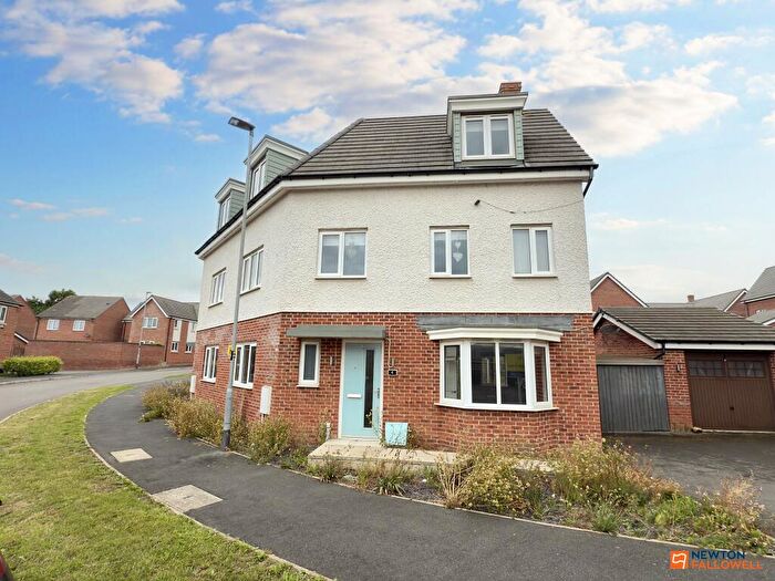 4 Bedroom Semi-Detached House For Sale In Cave Crescent, Coalville, LE67