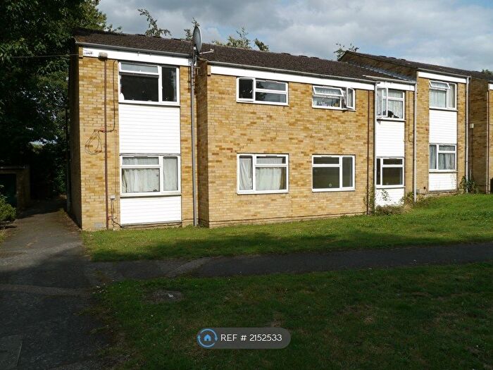 1 Bedroom Flat To Rent In Millwards, Hatfield, AL10