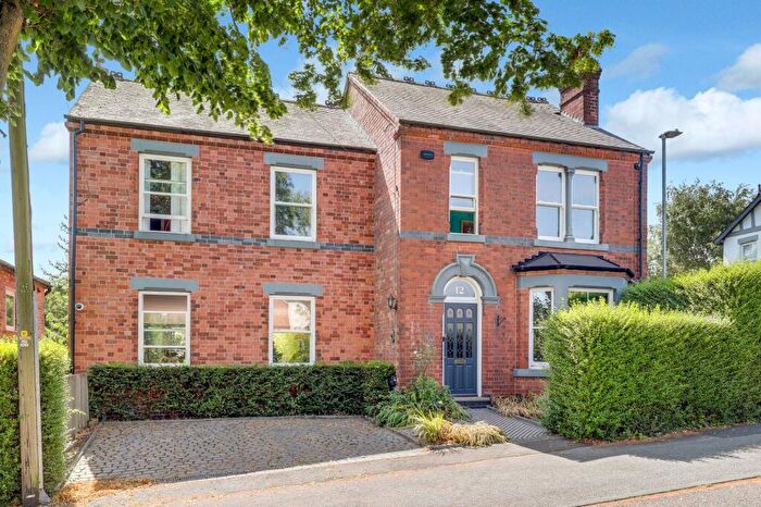 4 Bedroom Detached House For Sale In Whittingham Road, Nottingham, NG3