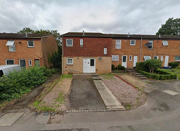 2 Bedroom Semi-Detached House To Rent In Mushroom Field Road, Northampton, NN3