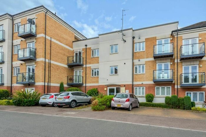 1 Bedroom Flat To Rent In Watford, Hertfordshire, WD25