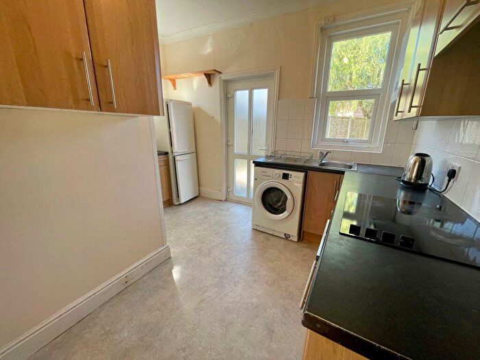 5 Bedroom House To Rent In Student Five Double Bedrooms, Charminster (), P07