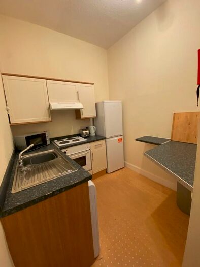 2 Bedroom Flat To Rent In Montgomery Street, New Town, Edinburgh, EH7