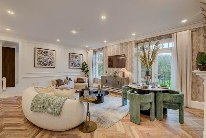 2 Bedroom Apartment For Sale In Two Bedroom Apartment, High Beech, Essex, EN9