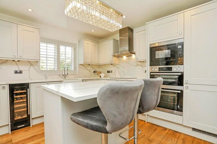 4 Bedroom Detached House For Sale In Mill Road, Badingham, Woodbridge, IP13