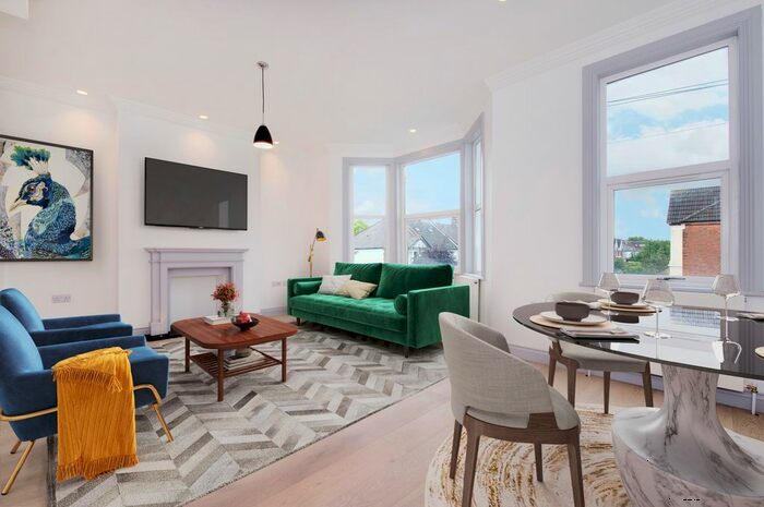 3 Bedroom Flat To Rent In Leghorn Road, London, NW10