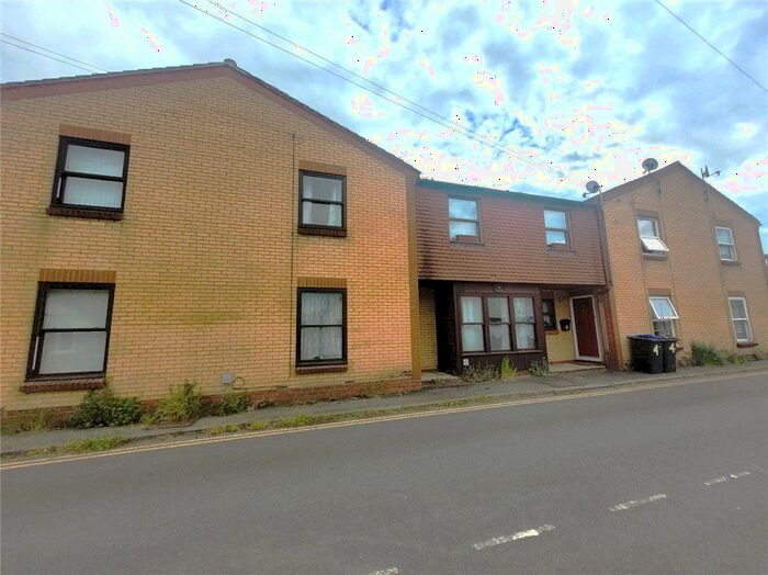 2 Bedroom Terraced House To Rent In Rusham Road, Egham, Surrey, TW20