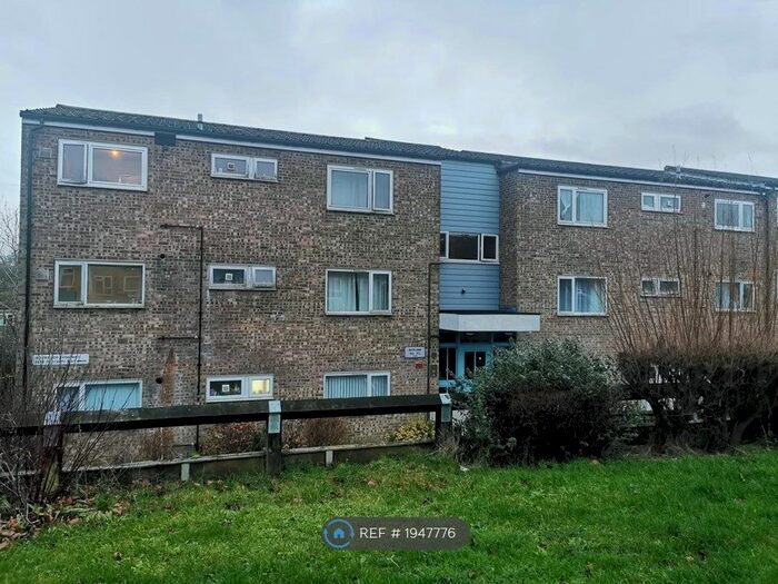 3 Bedroom Flat To Rent In Avon Way, Colchester, CO4