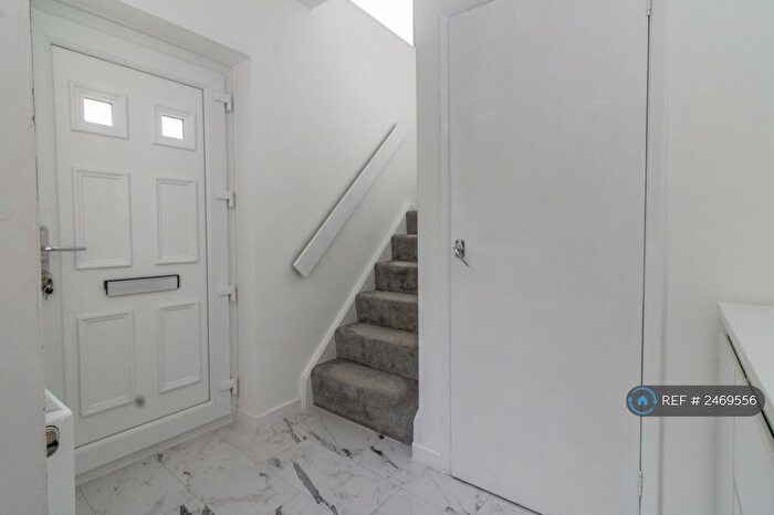 3 Bedroom Detached House To Rent In Holywell Drive, Loughborough, LE11