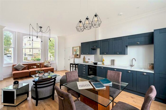 2 Bedroom Flat To Rent In Buckingham Road, Brighton, BN1