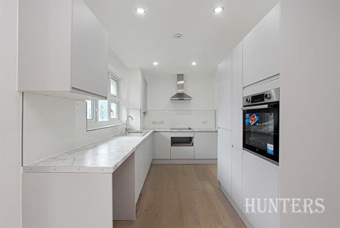 3 Bedroom Apartment To Rent In Guildford House, Denmark Road, London, SE5