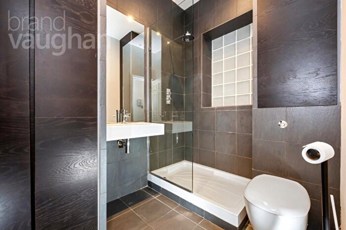 1 Bedroom Flat For Sale In Devonshire Place, Brighton, East Sussex, BN2