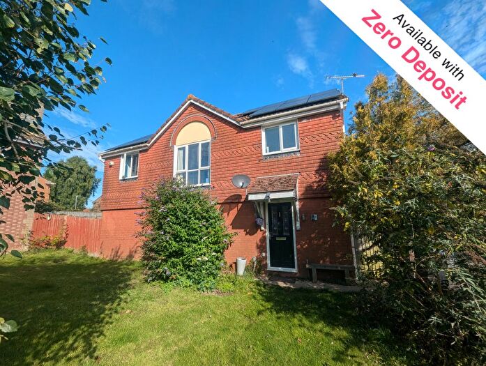 2 Bedroom Property To Rent In Kingfisher Drive, Durrington, Salisbury, SP4