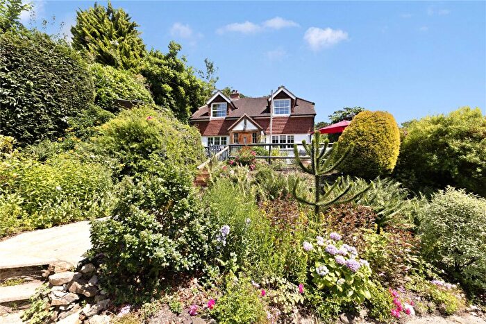 4 Bedroom Detached House For Sale In Hindhead Road, Haslemere, Surrey, GU27