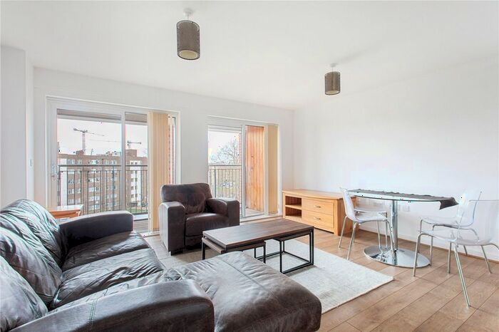 2 Bedroom Flat To Rent In Mullins Place, London, SW4