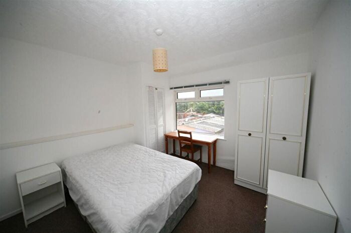 4 Bedroom Semi-Detached House To Rent In Maskelyne Avenue, Bristol, BS10