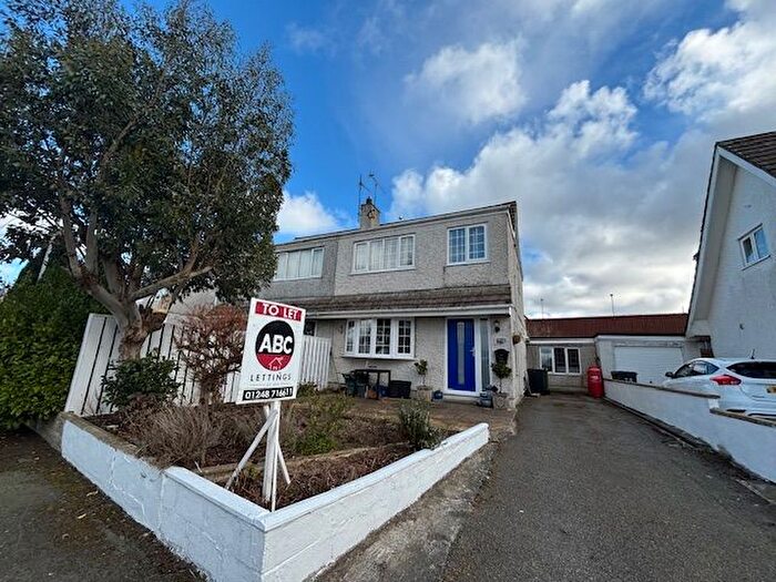 3 Bedroom Semi-Detached House To Rent In Nant Y Felin, Pentraeth, LL75