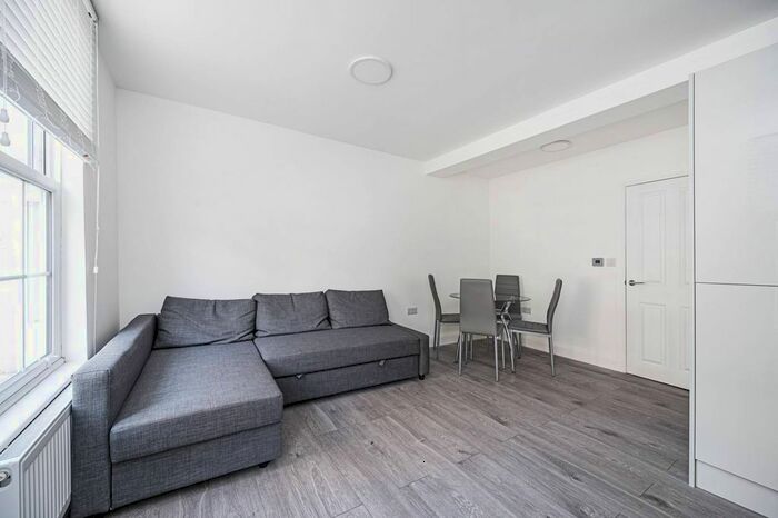 1 Bedroom Flat To Rent In Old Street, Old Street, London, EC1V