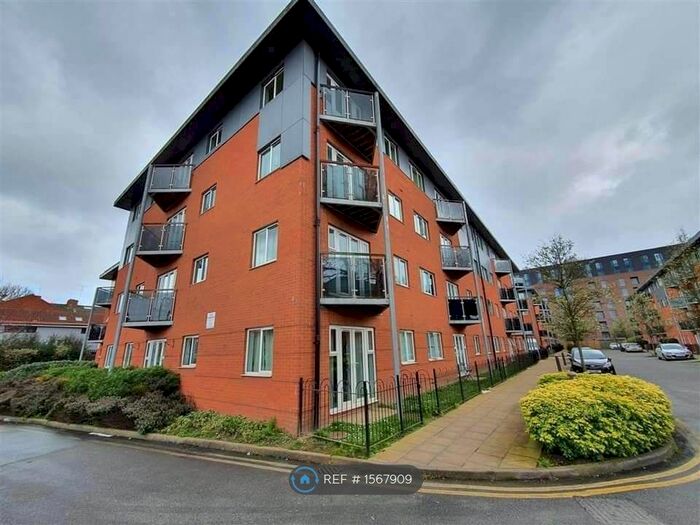 2 Bedroom Flat To Rent In Hever Hall, Coventry, CV1