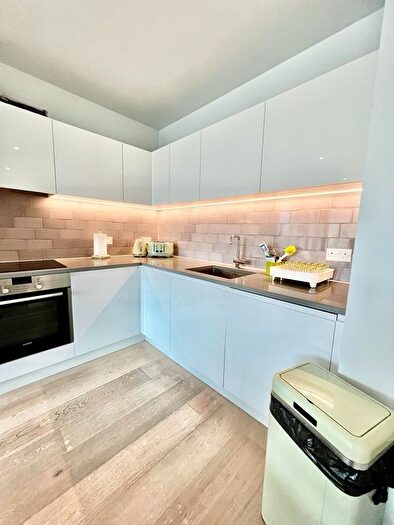 2 Bedroom Flat To Rent In Admiralty Avenue, London, E16