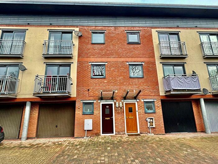 2 Bedroom Town House To Rent In Merchants Court, Bedford, MK42