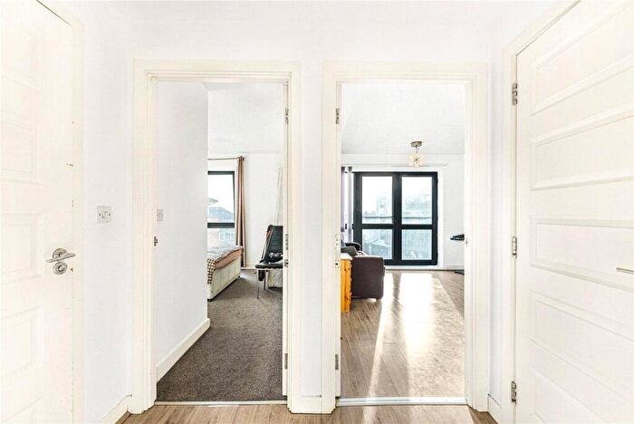 1 Bedroom Apartment For Sale In Gateway Court, Parham Drive, Ilford, IG2