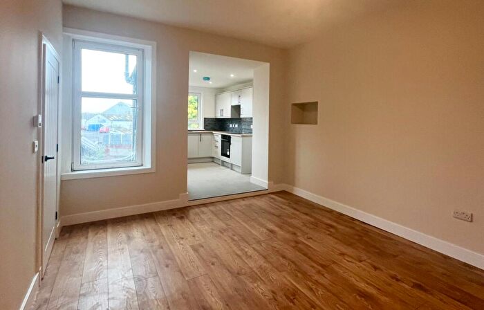 2 Bedroom Flat To Rent In Whyterose Terrace, Leven, Fife, KY8