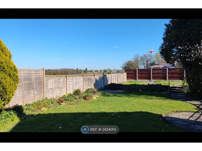 4 Bedroom Semi-Detached House To Rent In Meadow View, Harefield, Uxbridge, UB9