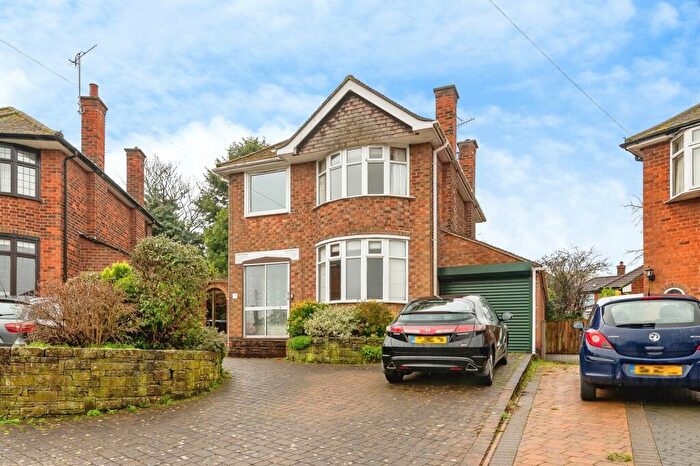 3 Bedroom Detached House For Sale In Lyndhurst Gardens, West Bridgford, Nottingham, Nottinghamshire, NG2
