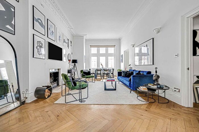 1 Bedroom Flat To Rent In Palace Court, London, W2