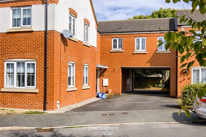 1 Bedroom Flat For Sale In Earlswood Way, Cannock, Staffordshire, WS11
