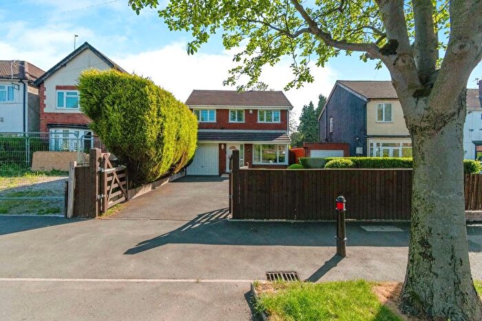 4 Bedroom Detached House For Sale In Birmingham New Road, Bilston, West Midlands, WV14