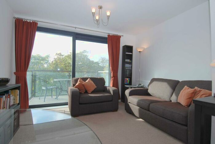 1 Bedroom Apartment To Rent In Aragon Court, Hotspur Street, London, SE11