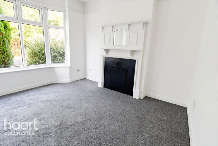 3 Bedroom Semi Detached House To Rent In Brook Street, Colchester, CO1