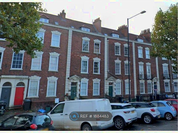 2 Bedroom Flat To Rent In Hotwell Road, Bristol, BS8