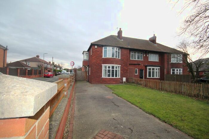 3 Bedroom Semi-Detached House To Rent In Green Lane, Middlesbrough, North Yorkshire, TS5