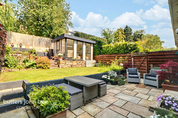 4 Bedroom Town House For Sale In Berkshire Drive, Lower Heath, Congleton, CW12