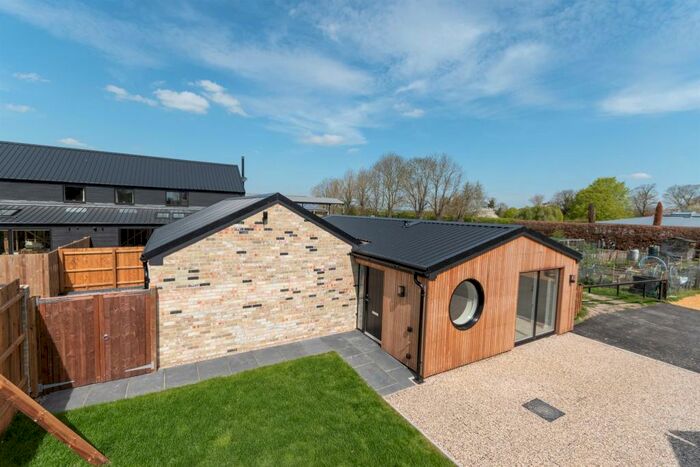 2 Bedroom Barn Conversion For Sale In Fenny Lane, Meldreth, Royston, SG8