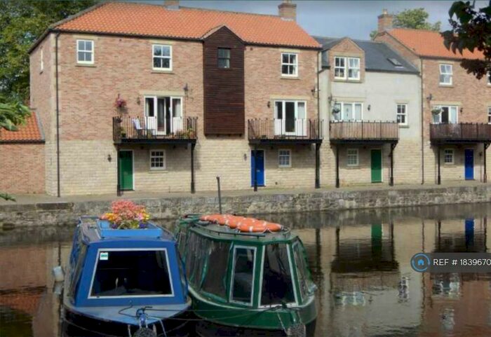3 Bedroom Terraced House To Rent In Canal Wharf, Ripon, HG4