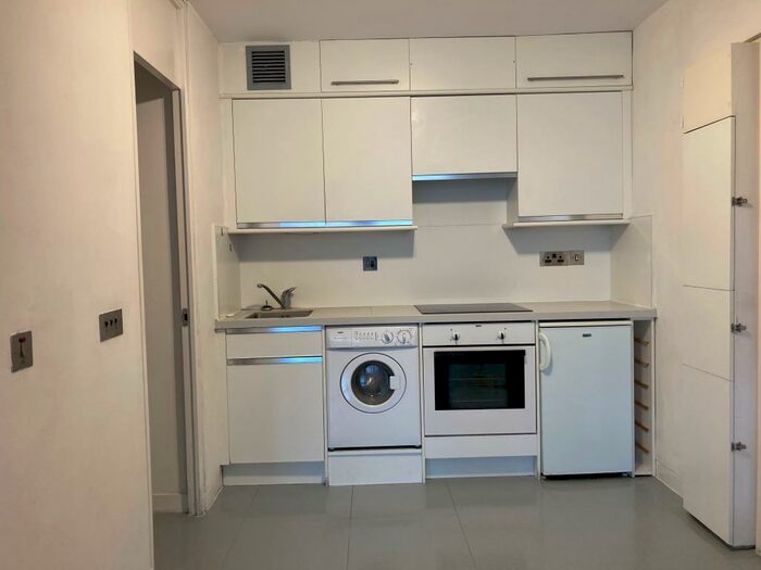 Studio To Rent In Breton House, Barbican, London, EC2Y