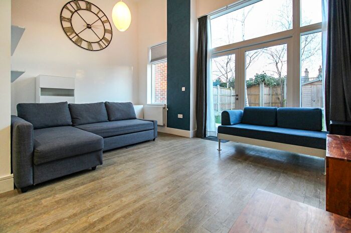 3 Bedroom Terraced House To Rent In Jacks Farm Way, London, E4