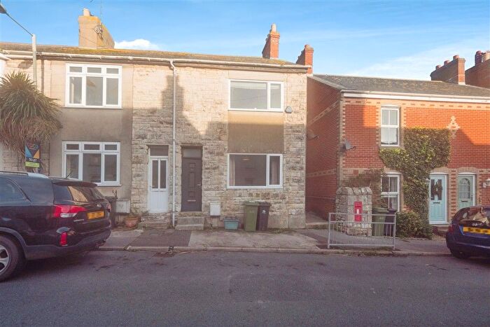 2 Bedroom End Terrace House For Sale In Grosvenor Road, Portland, DT5